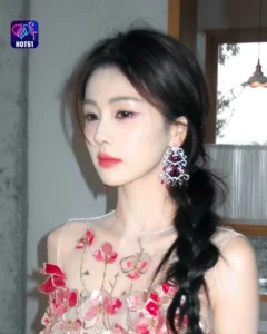 Read more about the article Beautiful Stunning Bai Lu Photos on HOT51 Platform