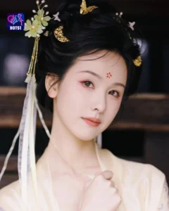 Read more about the article Beautiful Stunning Chen Duling Photos on HOT51 Platform
