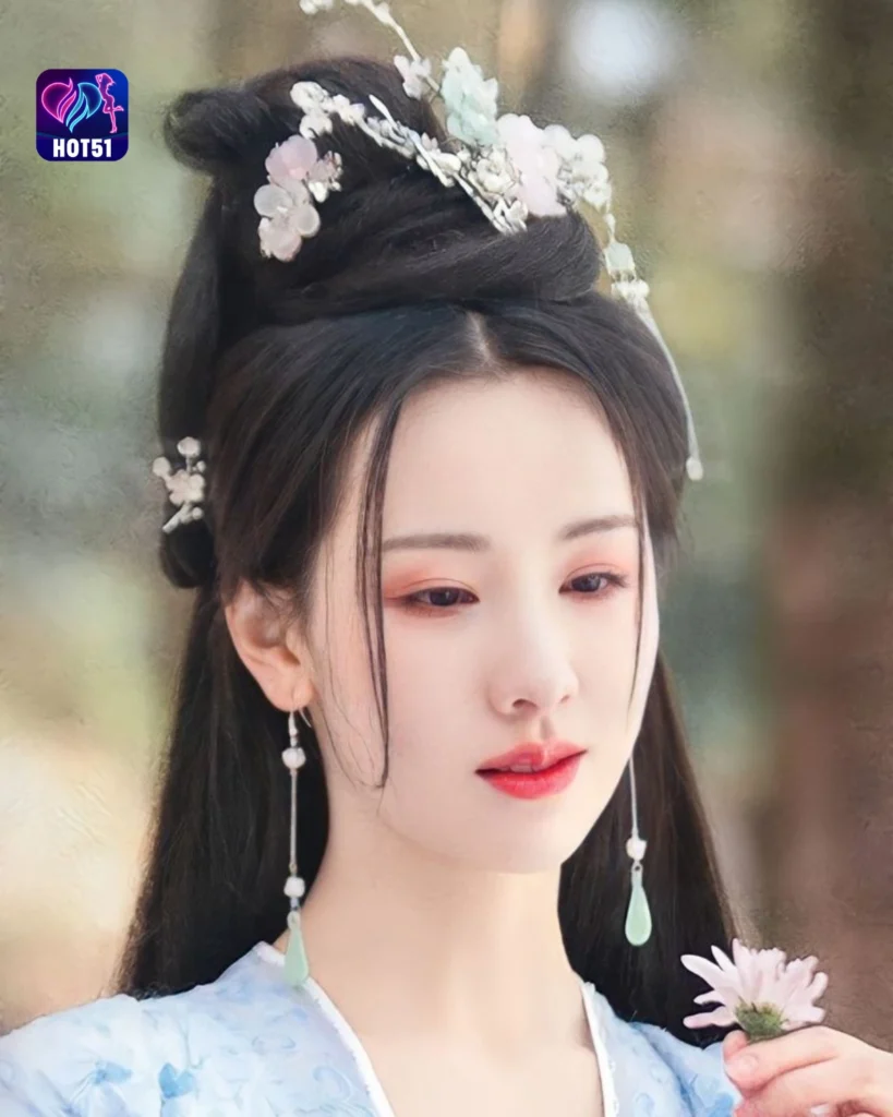  Beautiful Chen Duling Photos on HOT51 Platform