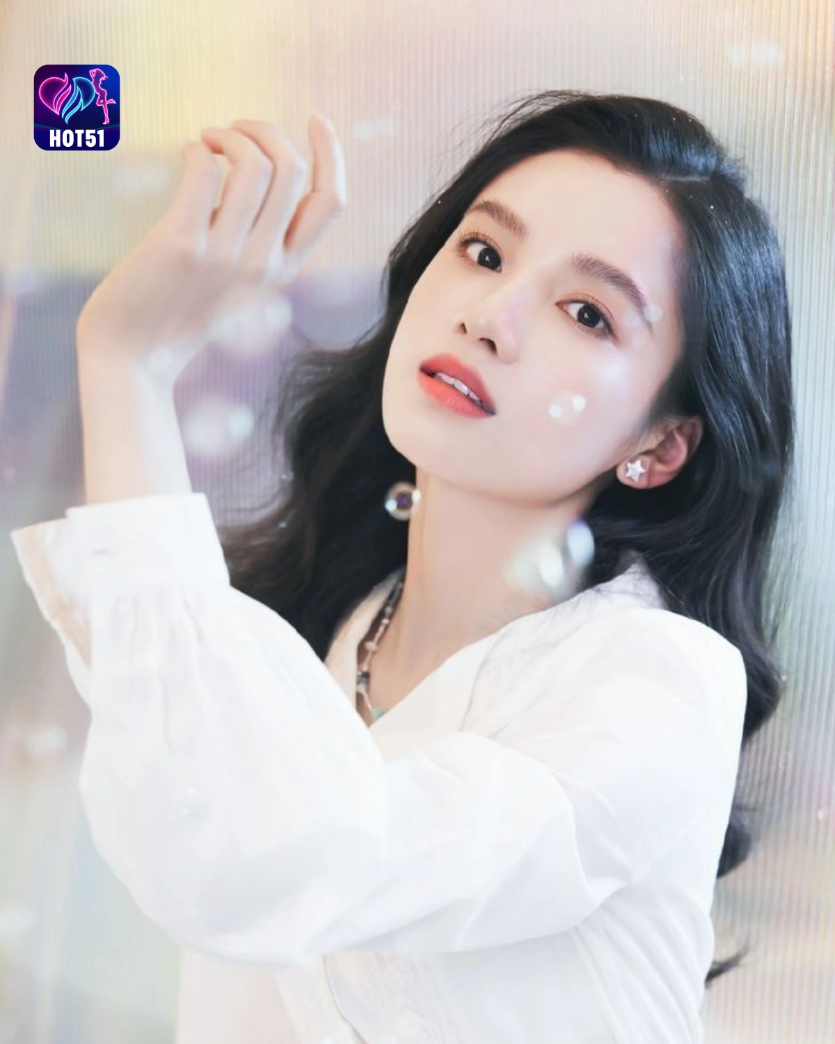 You are currently viewing Beautiful Stunning Foto Cantik Zhang Jingyi di Platform HOT51