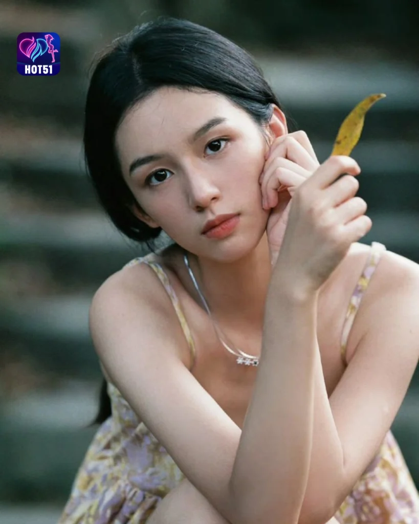  Beautiful Stunning Foto Cantik Zhou Ye di Platform HOT51 
