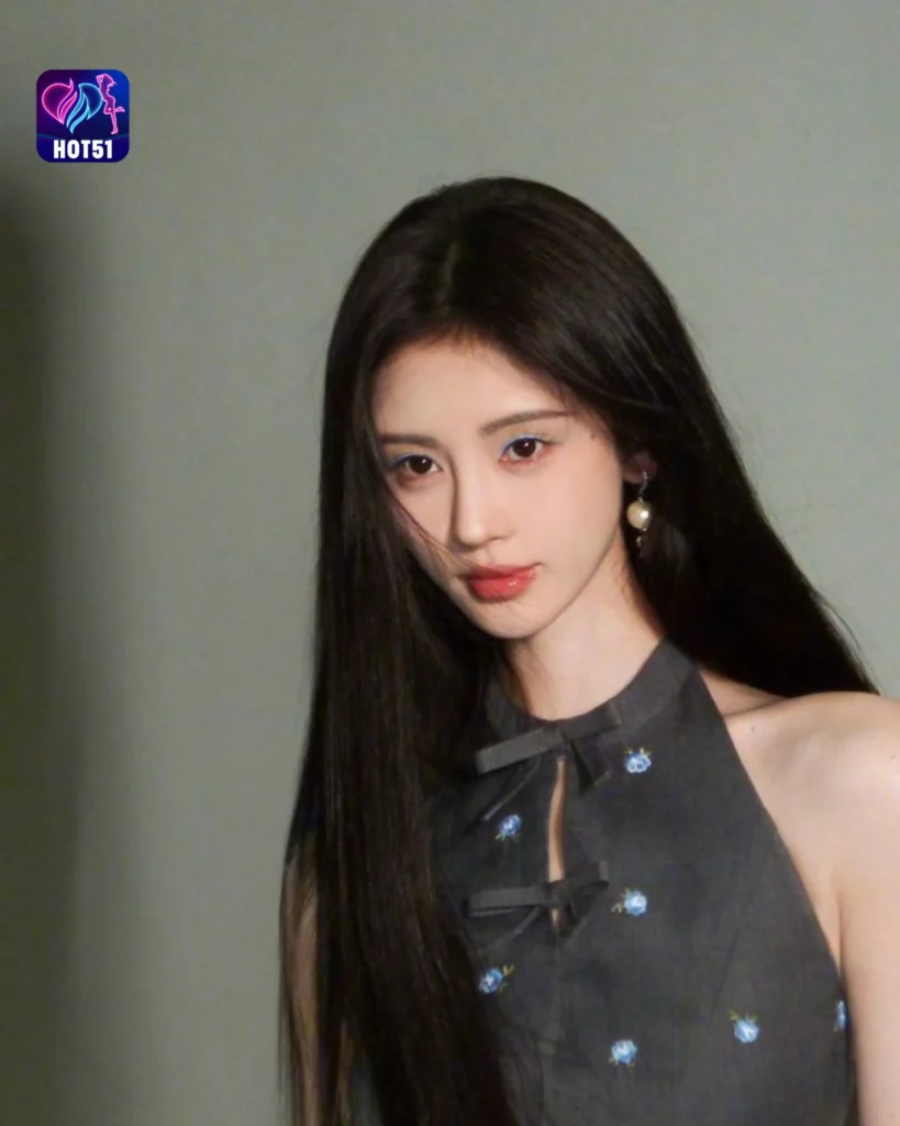 Beautiful Stunning Gambar Cantik Ju Jingyi di Platform HO