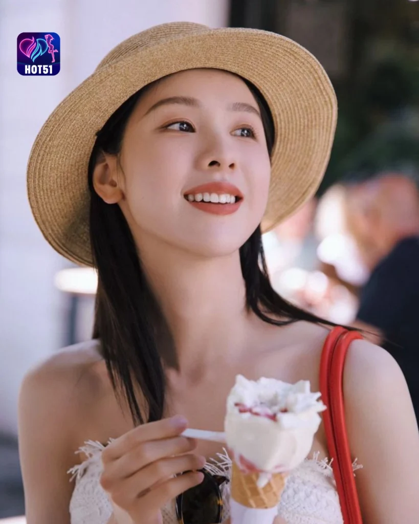 Beautiful Stunning Gambar Chen Duling di Platform HOT5
