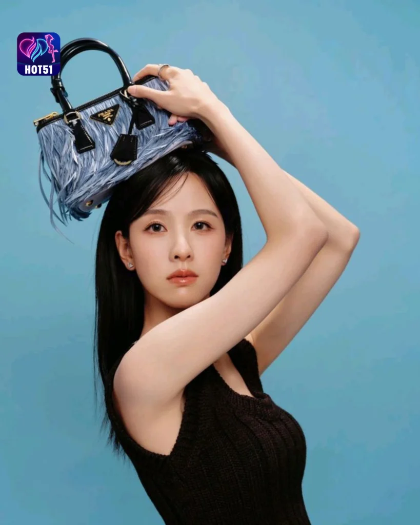 Beautiful Stunning Gambar Chen Duling di Platform HOT5