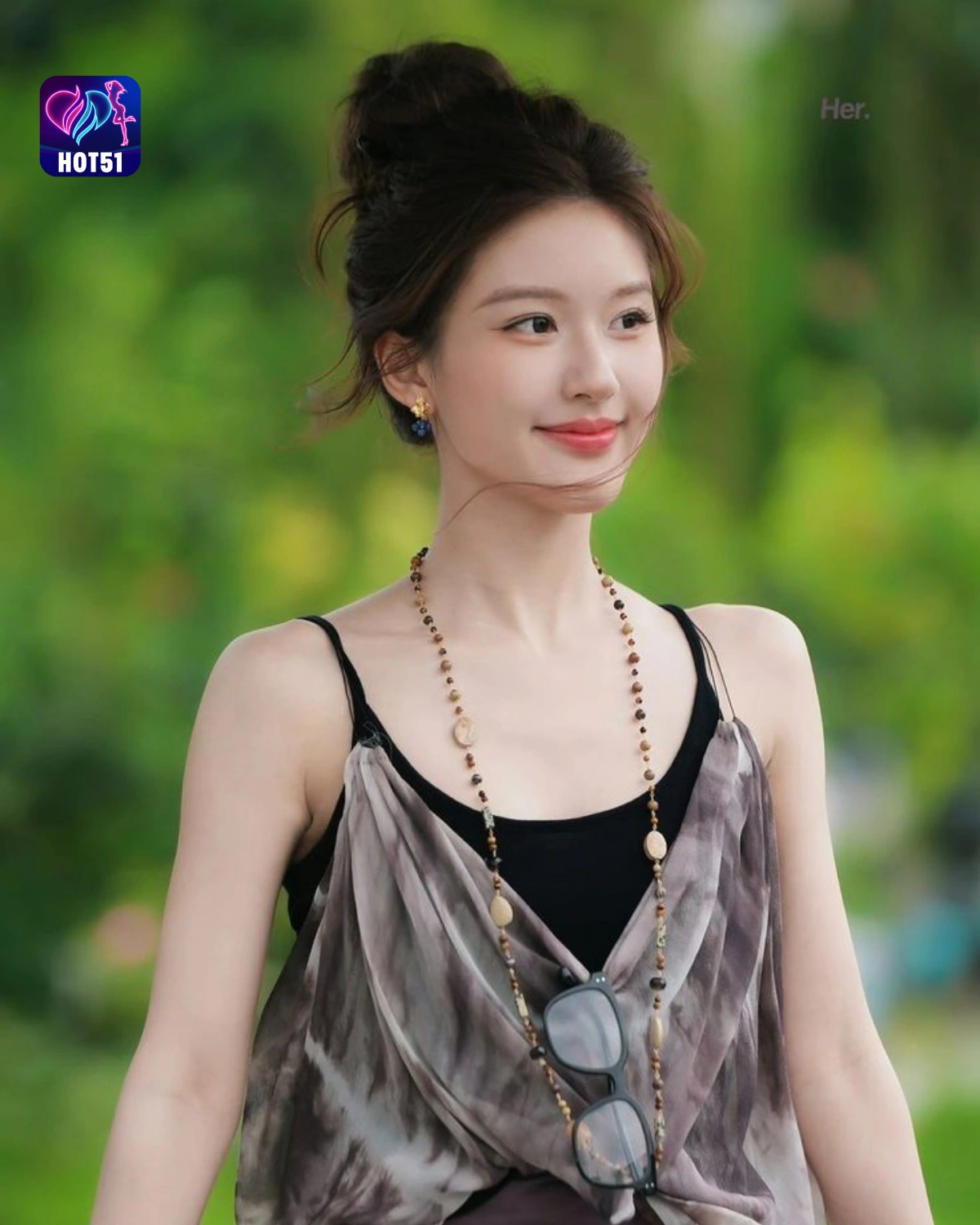You are currently viewing Beautiful Stunning Zhao Lusi Photos on HOT51 Platform