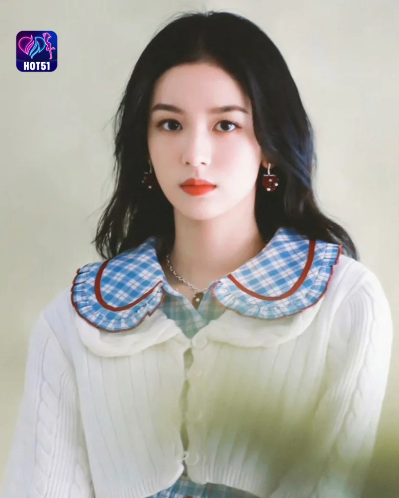 Beautiful Stunning Zhou Ye Foto Eksklusif di Platform HOT51