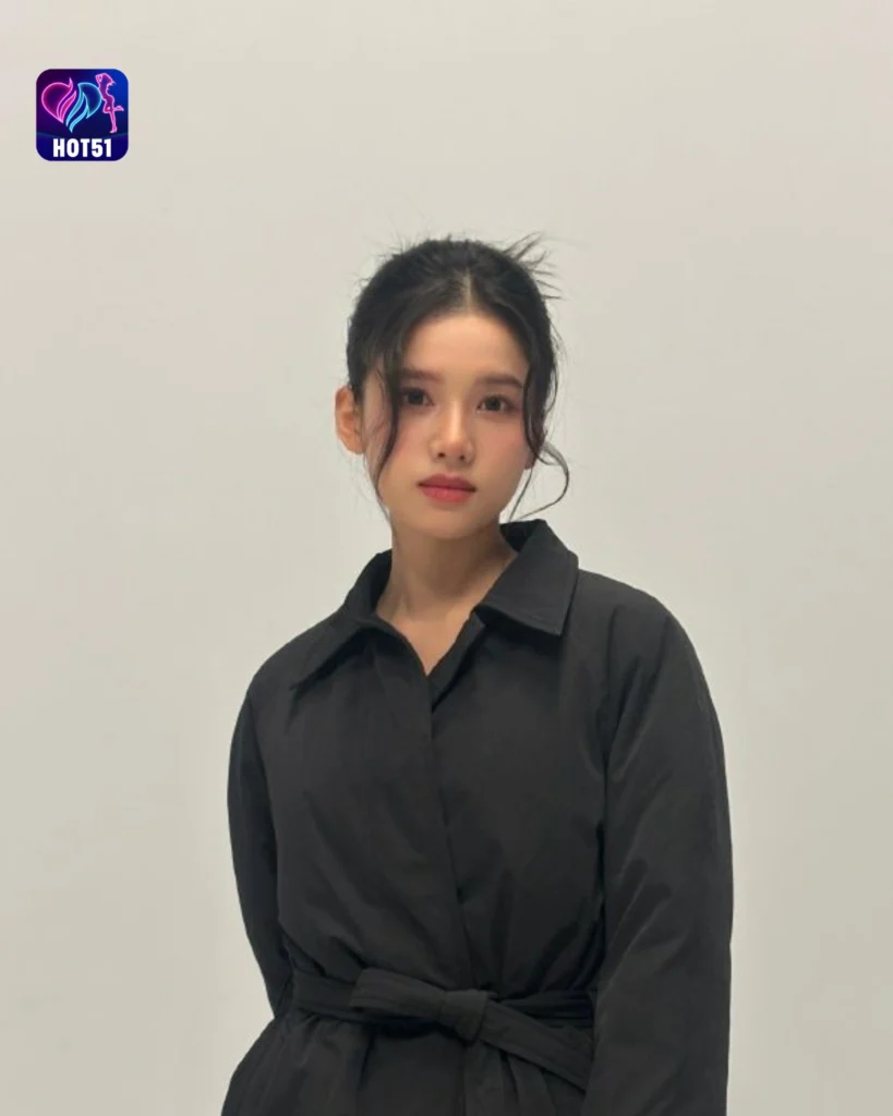  Beautiful Zhang Jingyi Photos on HOT51 Platform