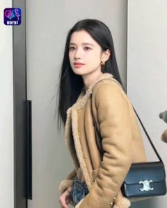 Read more about the article Beautiful Stunning Zhang Jingyi Photos on HOT51 Platform
