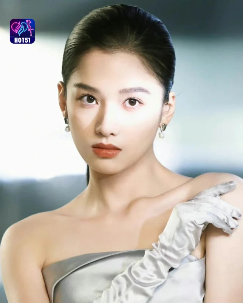 Beautiful Zhang Jingyi Photos on HOT51 Platform 