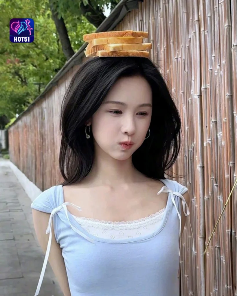  Chen Duling's Stunning Photos on HOT51 Platform