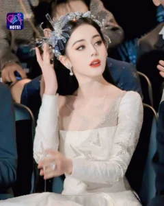 Read more about the article Dilraba Dilmurat Beautiful Stunning Photos on HOT51 Platform