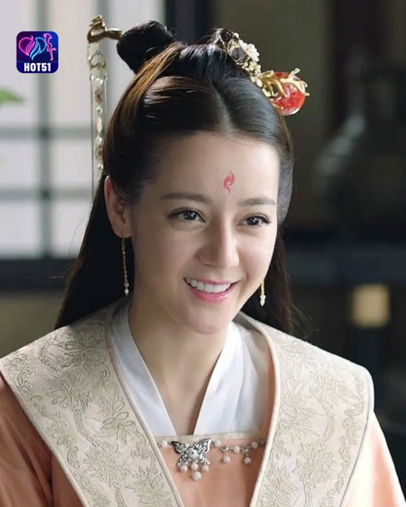 Dilraba Dilmurat’s Stunning Photos on HOT51 Platform