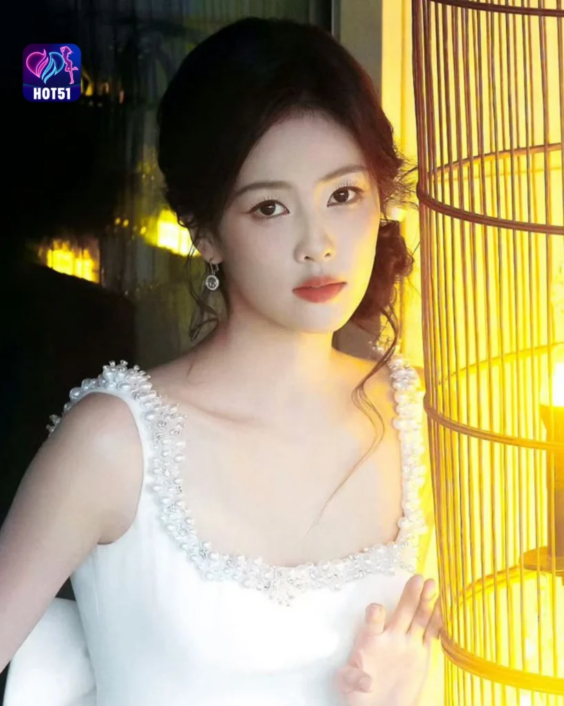  Foto Cantik Bai Lu di Platform HOT51