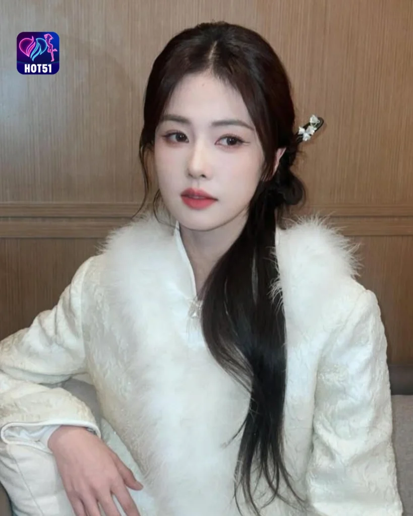  Foto Cantik Bai Lu di Platform HOT51