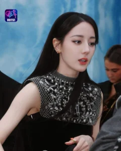 Read more about the article Beautiful Stunning Foto  Dilraba Dilmurat di Platform HOT51