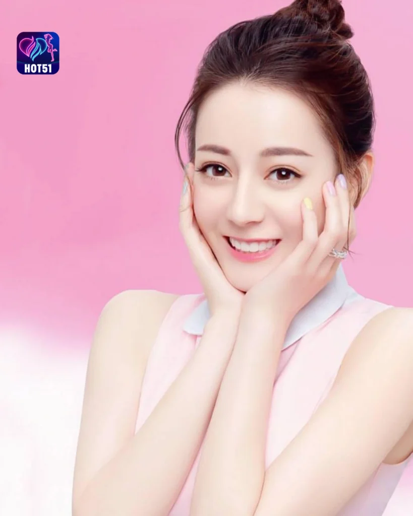 Foto Cantik Dilraba Dilmurat di Platform HOT51