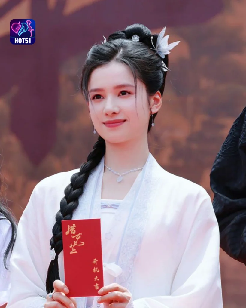  Foto Cantik Zhang Jingyi di Platform HOT51