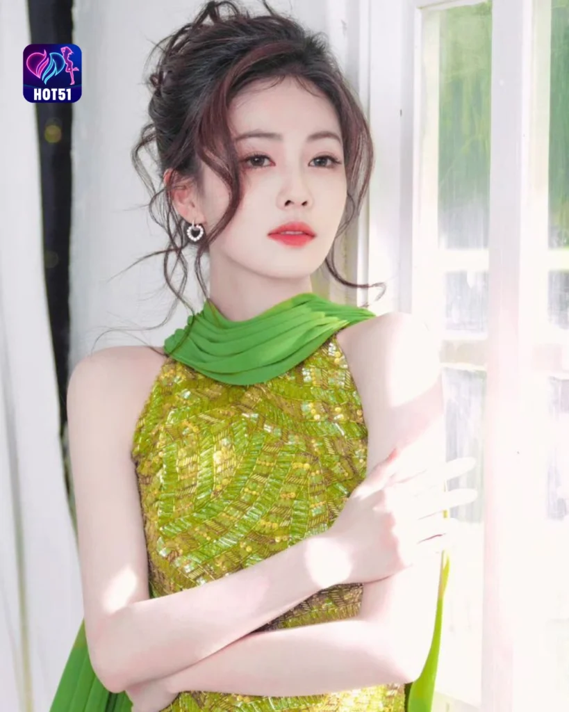  Gambar Cantik Bai Lu di Platform HOT51