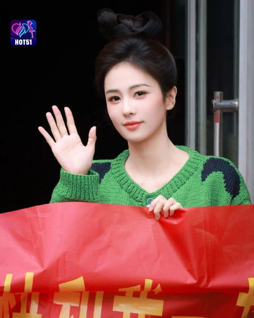  Gambar Cantik Bai Lu di Platform HOT51