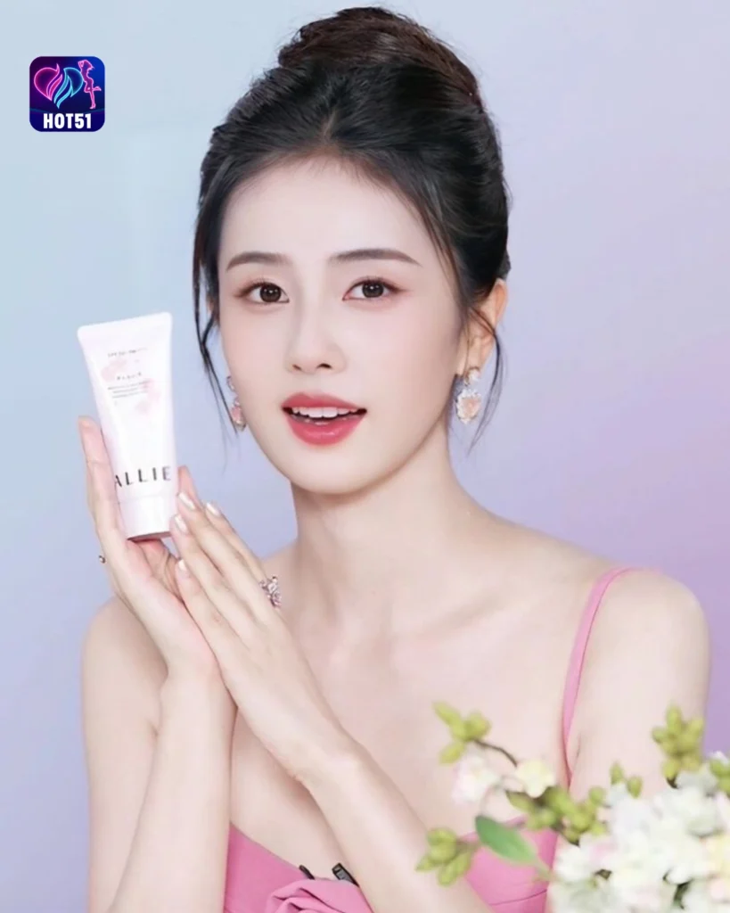 Gambar Cantik Bai Lu di Platform HOT51 