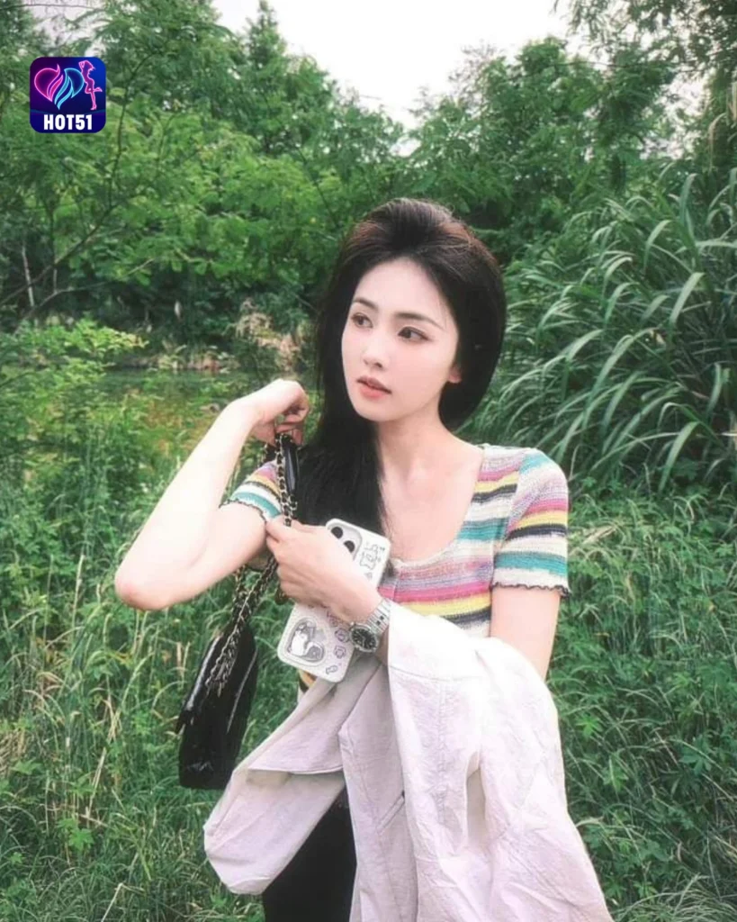 Gambar Cantik Bai Lu di Platform HOT51 yang Menawan 