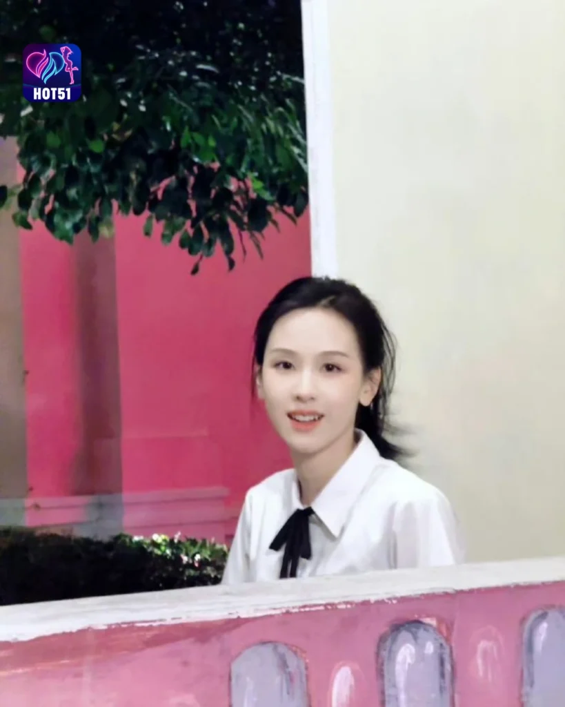 Gambar Cantik Chen Duling di Platform HOT51 