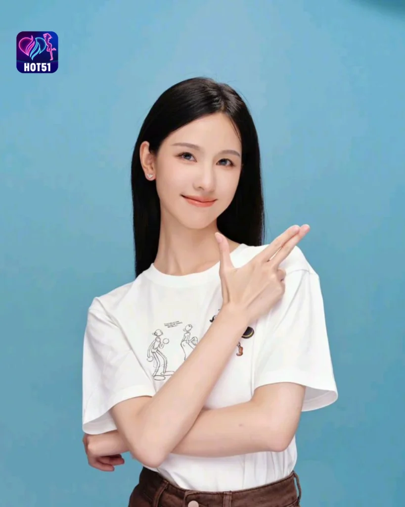  Gambar Cantik Chen Duling di Platform HOT51