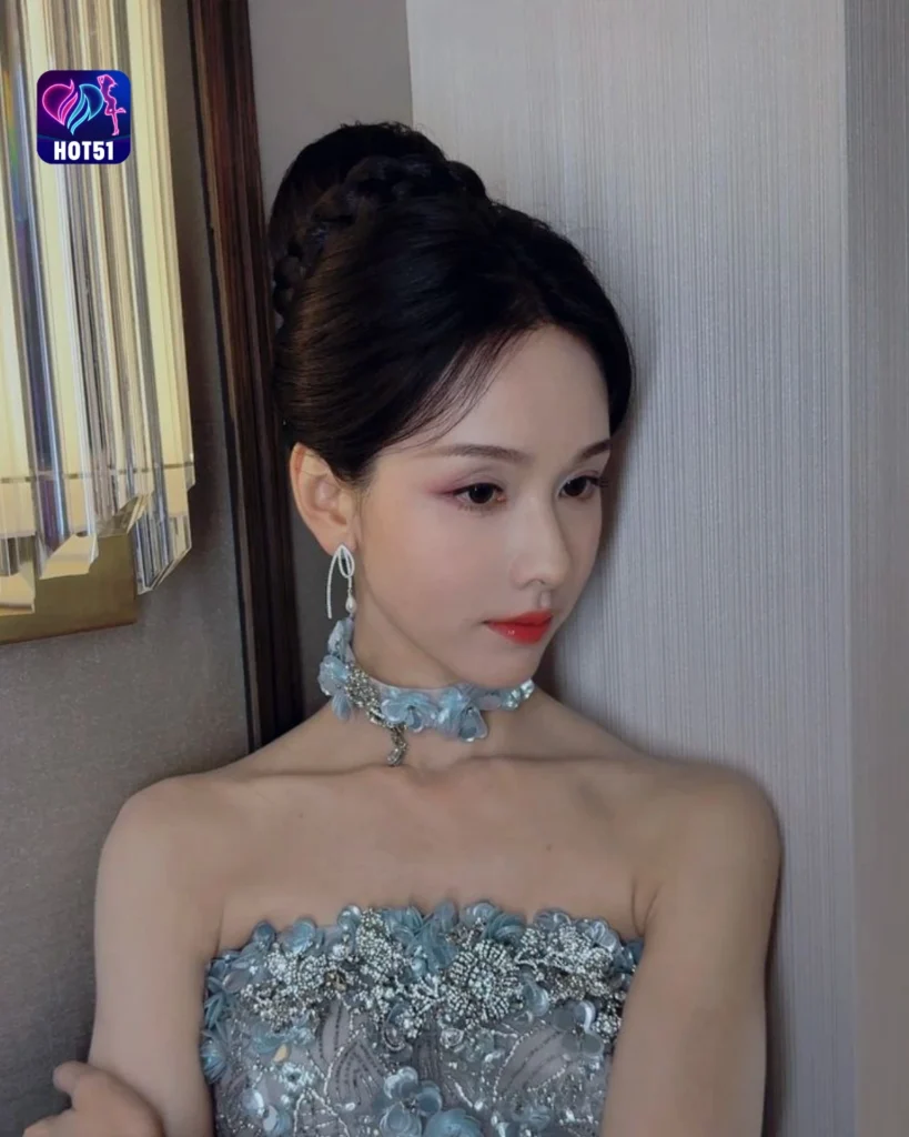 Gambar Cantik Chen Duling di Platform HOT51