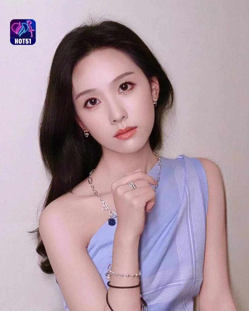  Gambar Cantik Chen Duling di Platform HOT51 