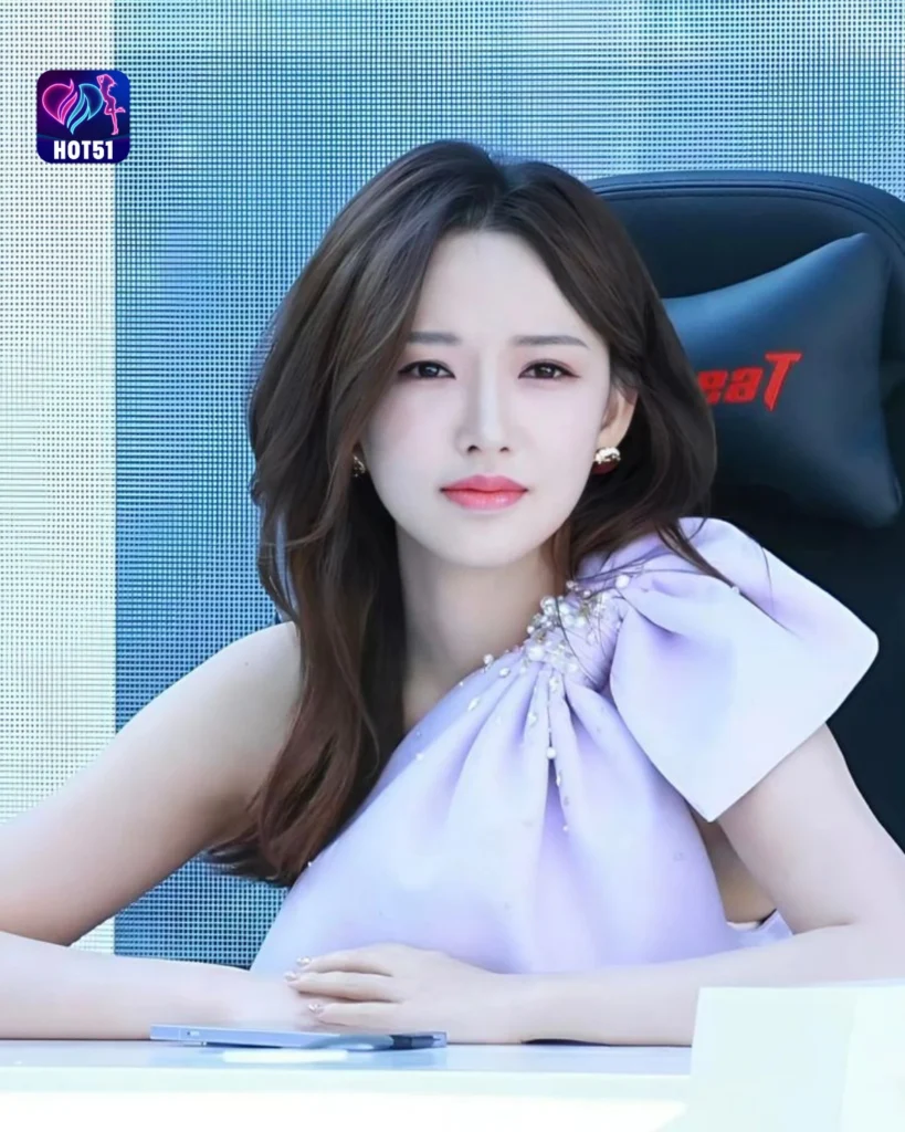  Gambar Cantik Chen Duling di Platform HOT51 Gambar Cantik Chen Duling di Platform HOT51