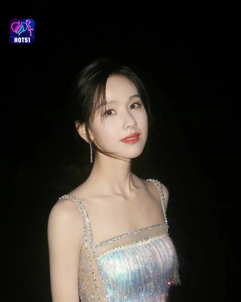  Gambar Cantik Chen Duling di Platform HOT51
