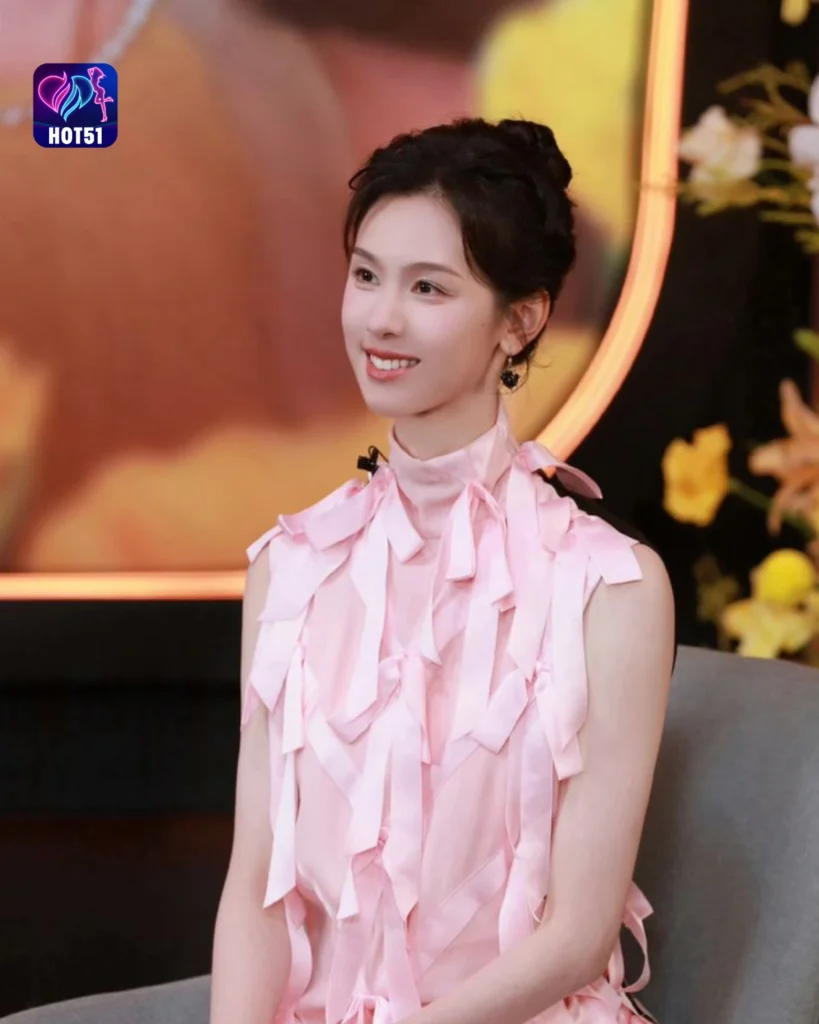  Gambar Cantik Chen Duling di Platform HOT51 