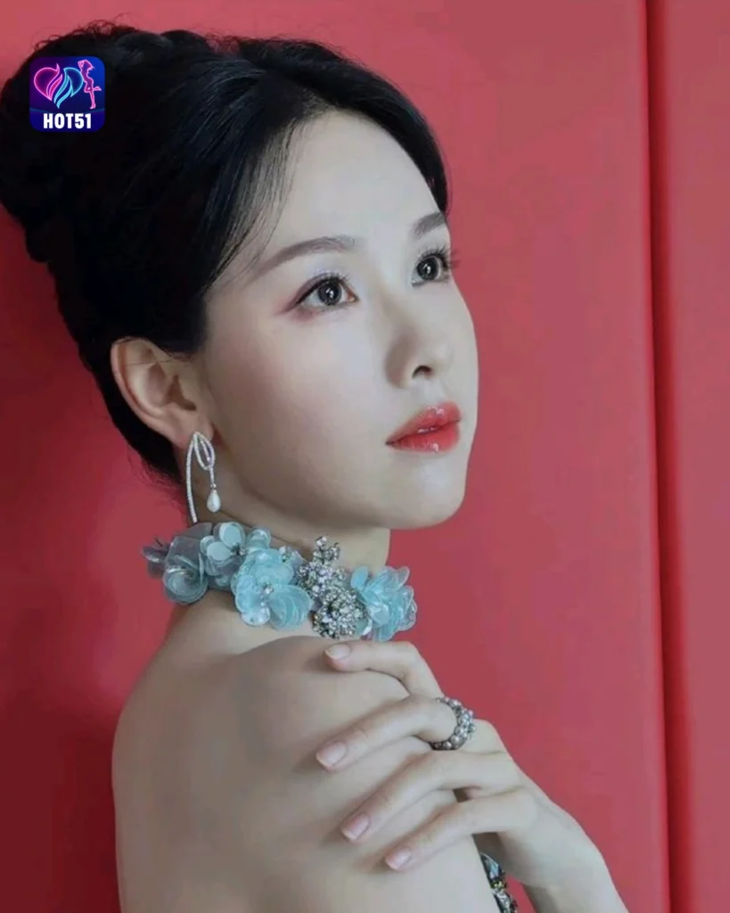 Gambar Cantik Chen Duling di Platform HOT51 