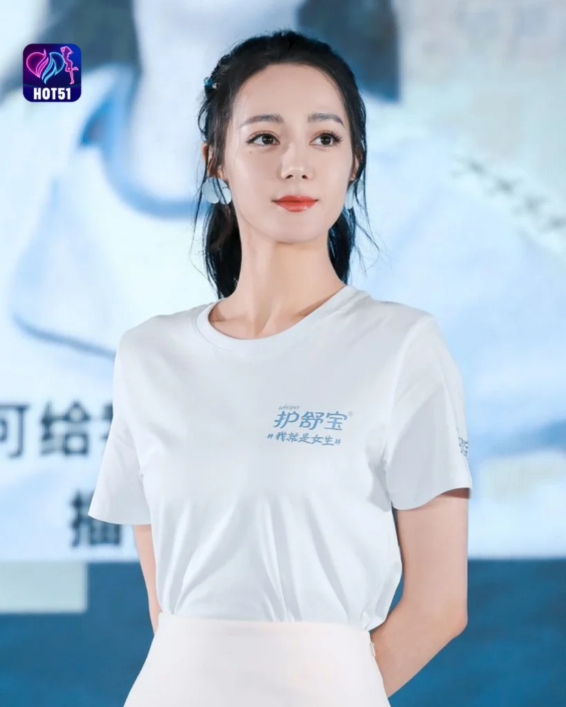  Gambar Cantik Dilraba Dilmurat di Platform HOT51