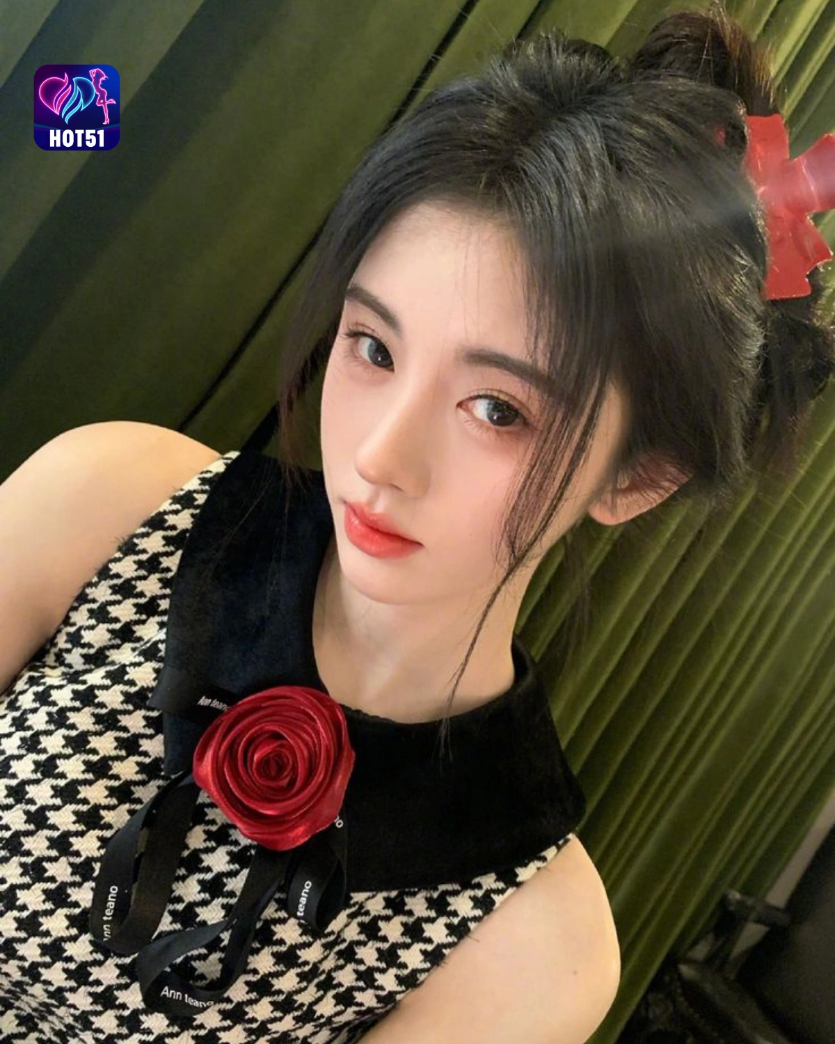 You are currently viewing Beautiful Stunning Gambar Ju Jingyi di Platform HOT51 yang