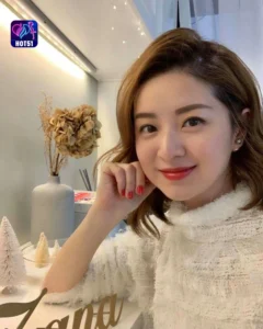 Read more about the article Beautiful Stunning Gambar Cantik Vivien Yeo di Platform HOT51