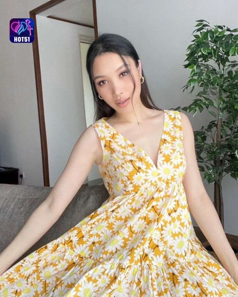 Gambar Cantik Zahirah MacWilson di Platform HOT51