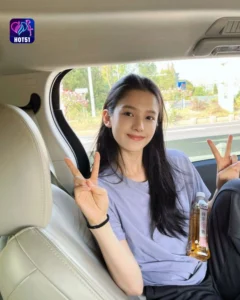 Read more about the article Beautiful Stunning Gambar Cantik Zhang Jingyi di Platform HOT51