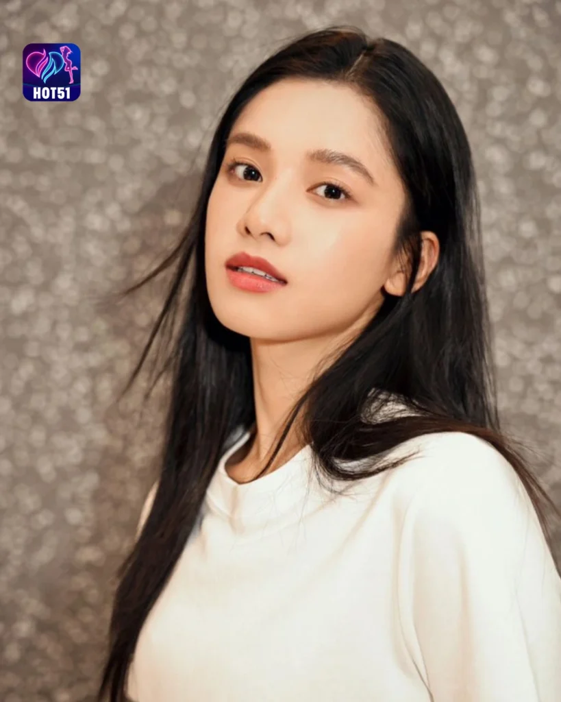  Gambar Cantik Zhang Jingyi di Platform HOT51