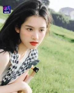 Read more about the article Beautiful StunningGambar  Zhang Jingyi di Platform HOT51
