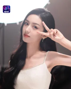 Read more about the article Beautiful Stunning Gambar Cantik Zhou Ye di Platform HOT51
