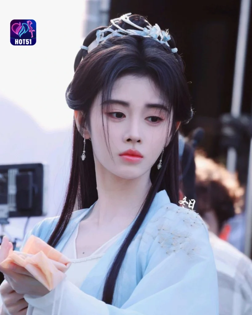  Ju Jingyi's Stunning Photos on Hot51 Platform Revealed 