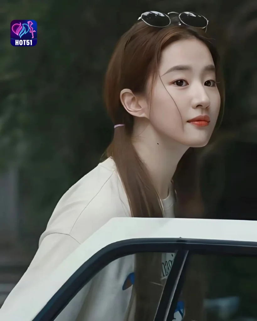 Koleksi Gambar Cantik Liu Yifei di Platform HOT51