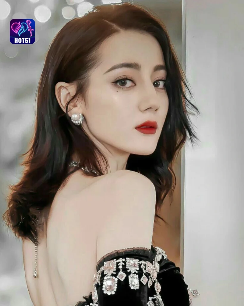  Stunning Bai Lu Photos Featured on HOT51 Platform