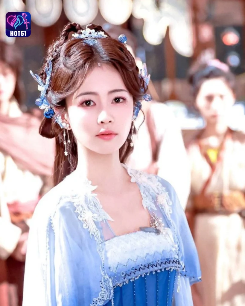  Stunning Bai Lu Photos Now Available on HOT51 Platform