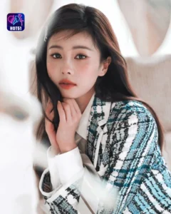 Read more about the article Beautiful Stunning Bai Lu Photos on HOT51 Platform Unveiled