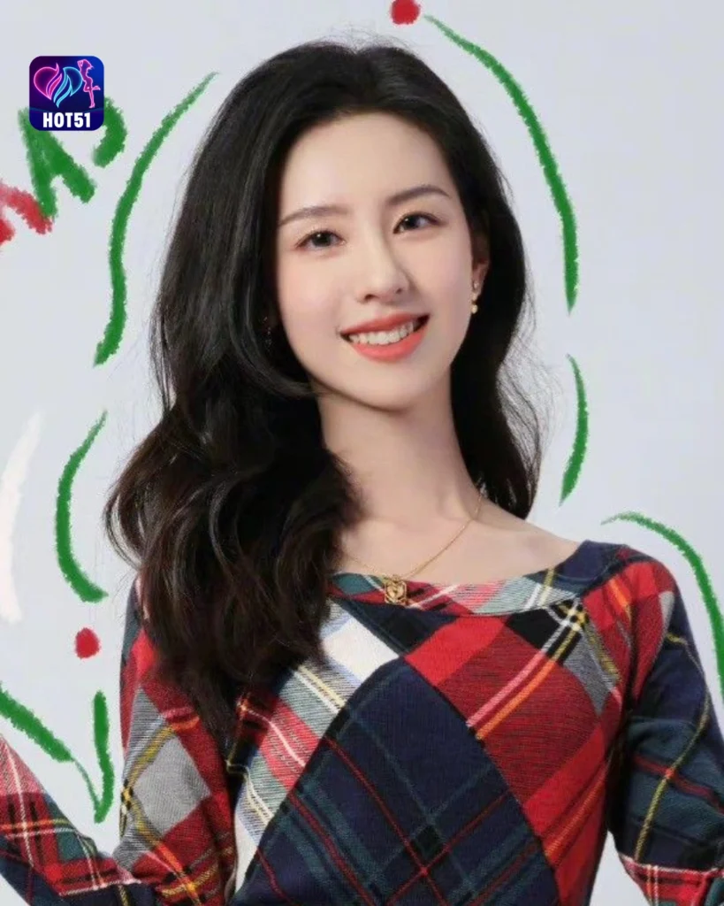  Stunning Chen Duling Photos on HOT51 Platform