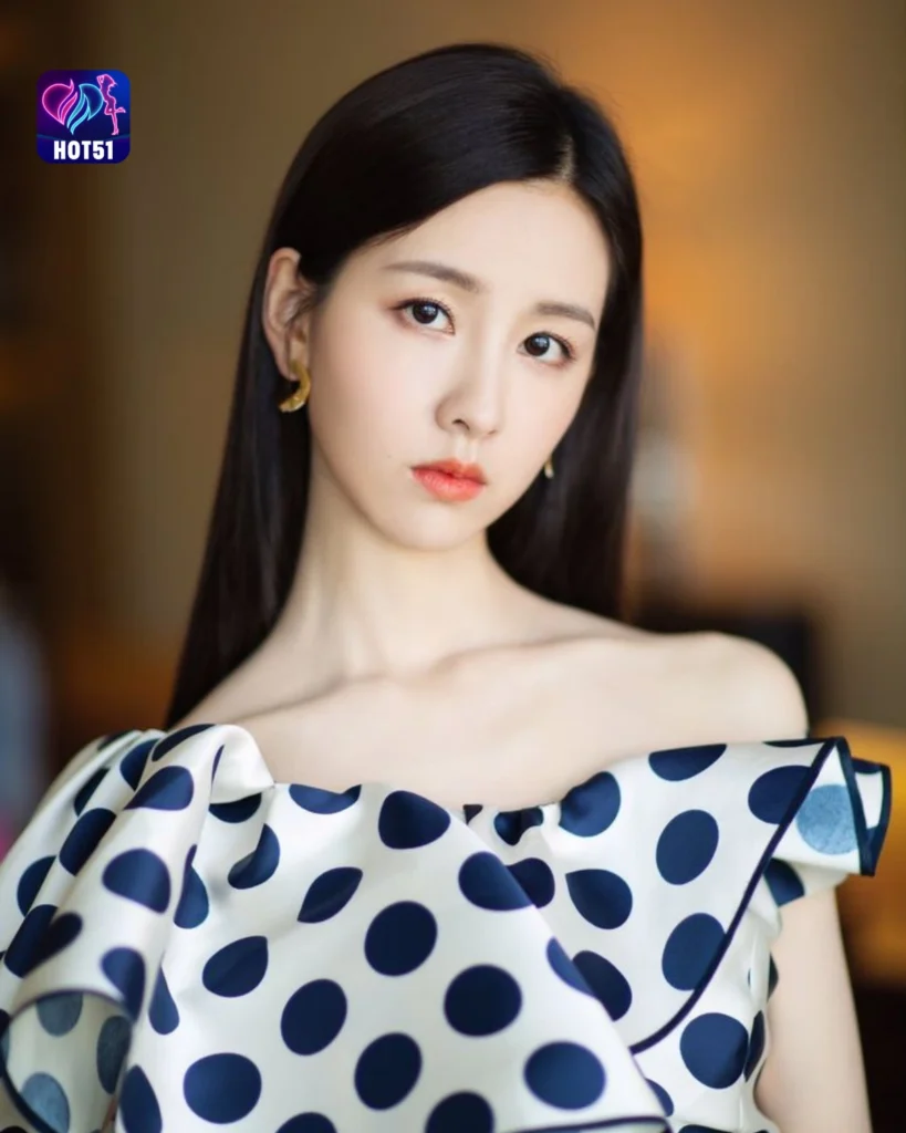  Stunning Chen Duling Photos on HOT51 Platform