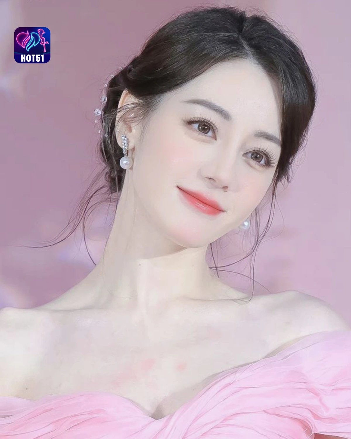 You are currently viewing Beautiful Stunning Dilraba Dilmurat Photos on HOT51 Platform