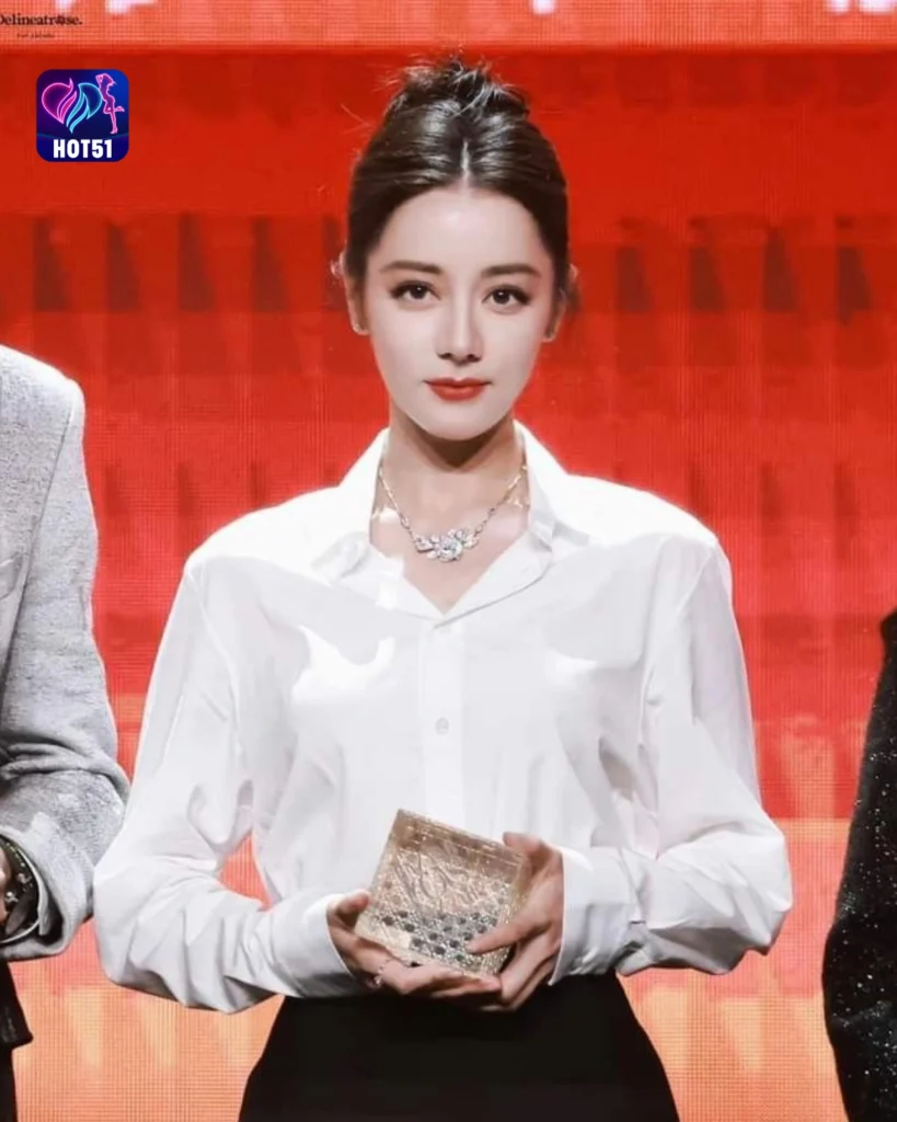  Stunning Dilraba Dilmurat Photos on HOT51 Platform